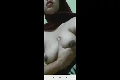 Kakak Jilbab Coklat Kelupaan Matikan VC Dumay Lumer WOT HD